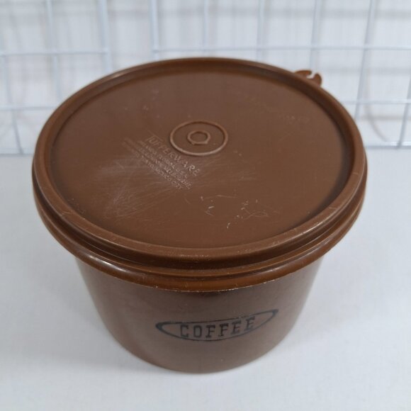 Vintage Collectible Tupperware #263 Coffee Canister Brown w Lid D 6 x H 4.25 In - Picture 3 of 14